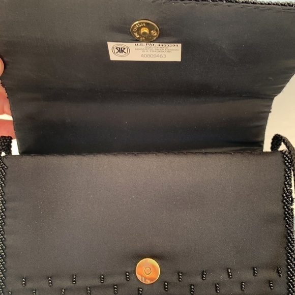 Evening beaded black handbag for homecomings. La Regale Ltd. Snap closure - Picture 5 of 10